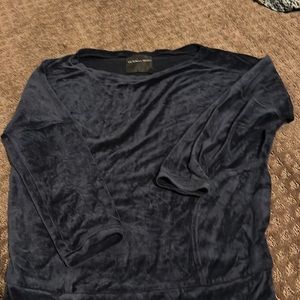 VS velvet top with pockets